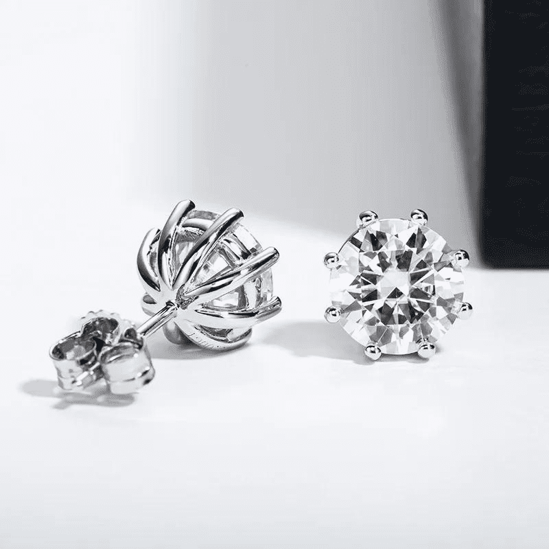Brinco  Ponto de luz com Moissanite 8 garras