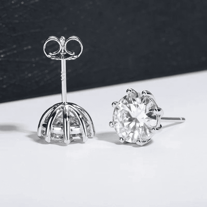 Brinco  Ponto de luz com Moissanite 8 garras